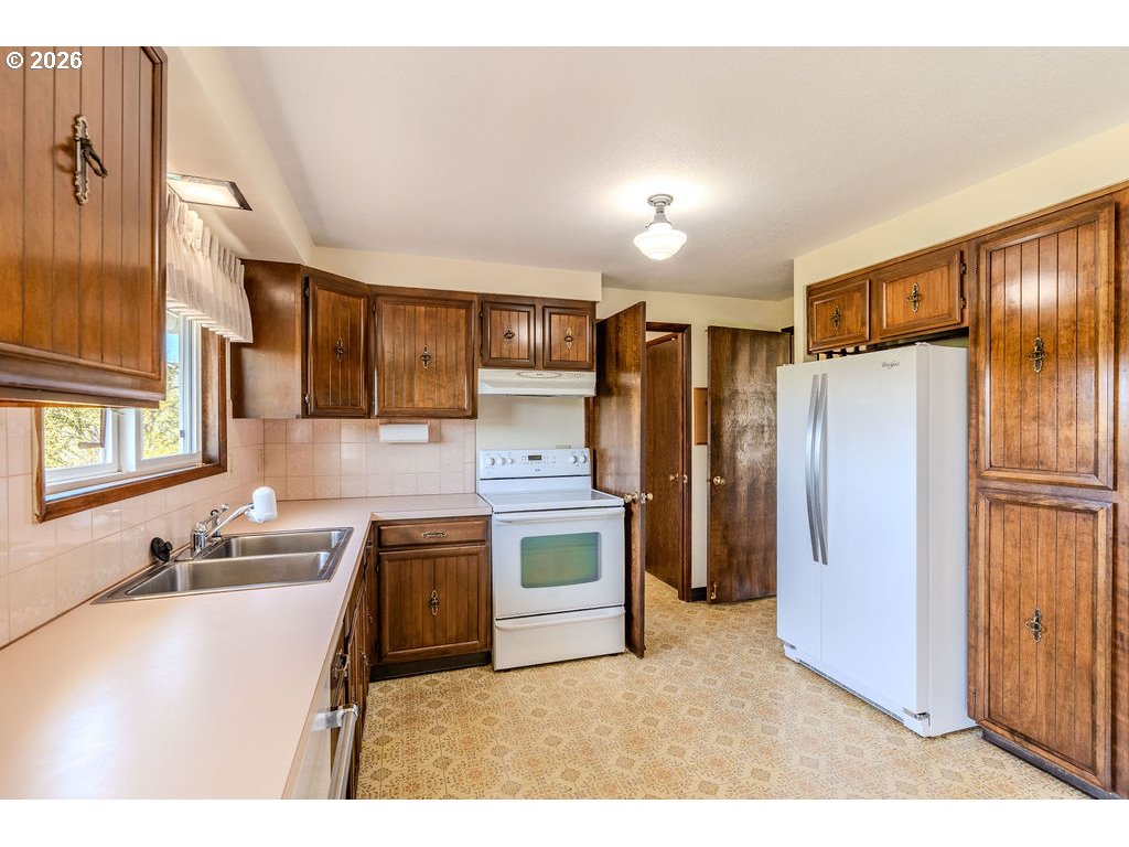 17820 Southeast Emi Street Damascus, OR 97015 - Photo 24 of 47