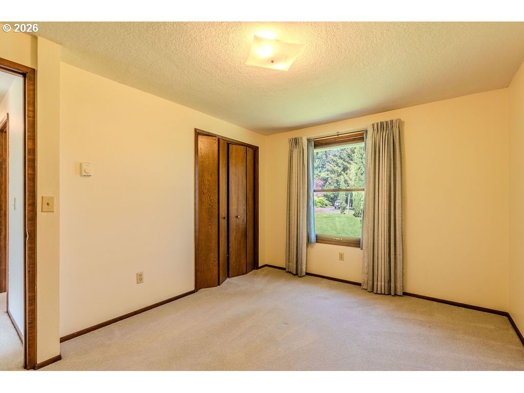 17820 Southeast Emi Street Damascus, OR 97015 - Photo 40 of 47