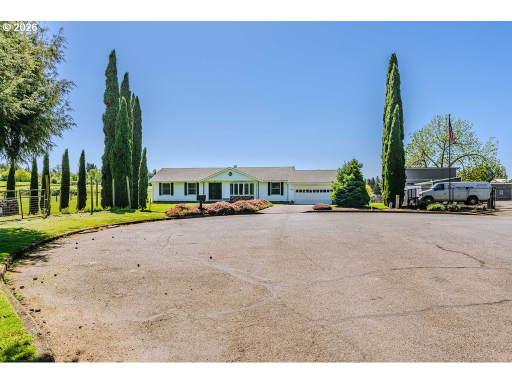 17820 Southeast Emi Street Damascus, OR 97015 - Photo 5 of 47
