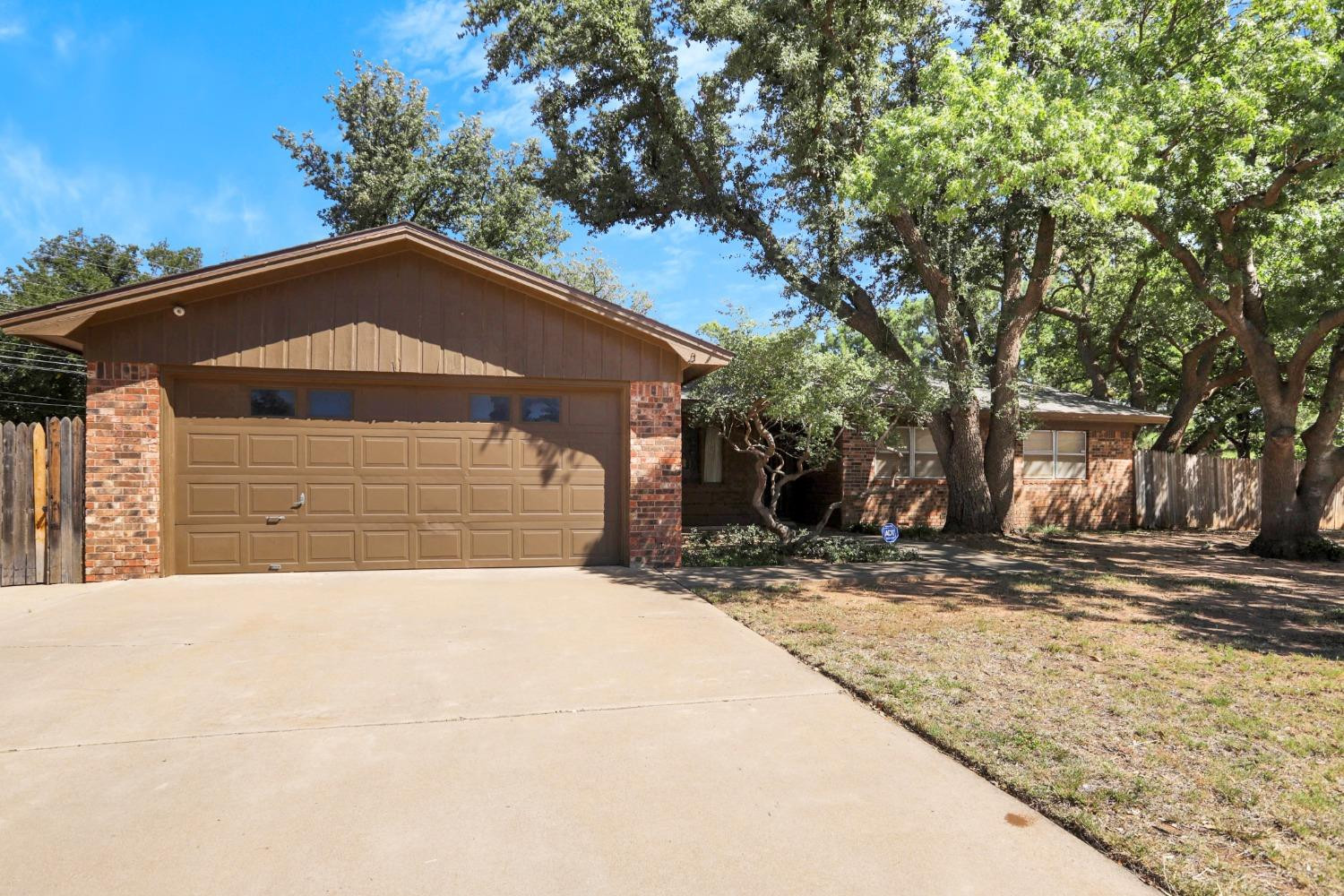 2902 68th Street Lubbock, TX 79413 - Photo 3 of 27 Photo 3