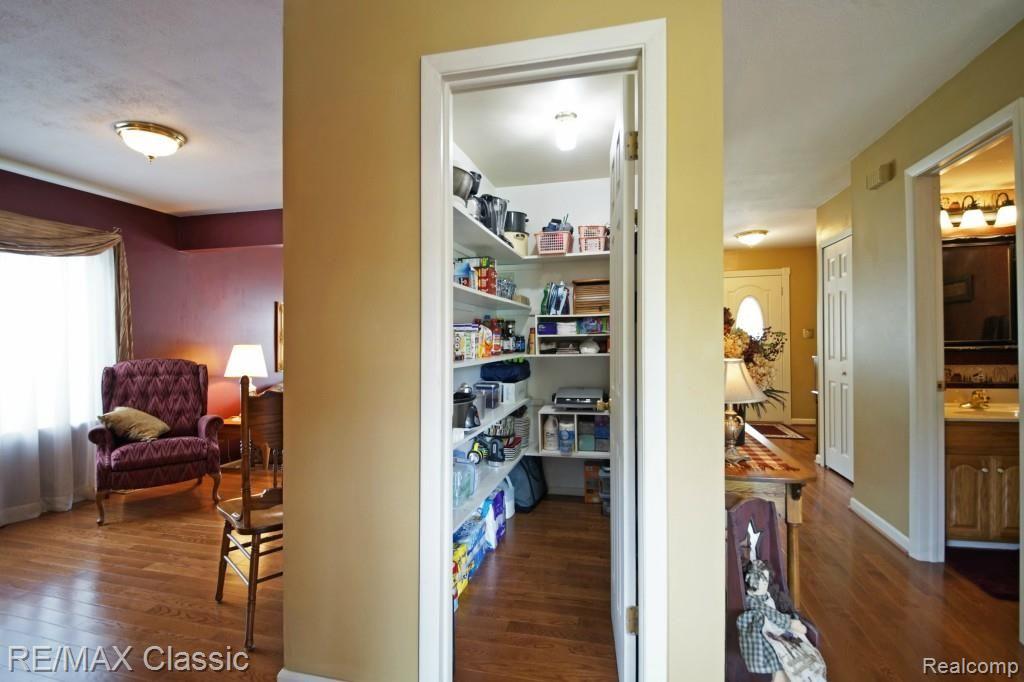 42476 Proctor Road Canton, MI 48188 - Photo 16 of 25 13-photo-print-1788957.jpg