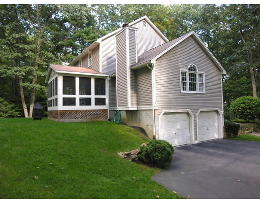 8 Beaver Brook Road Littleton, MA 01460 - Photo 4 of 30 Gallery Image 4