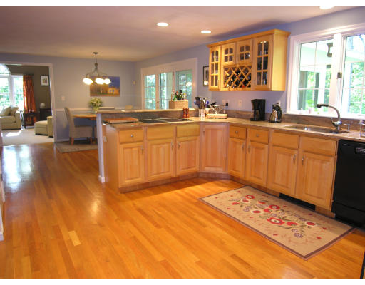 8 Beaver Brook Road Littleton, MA 01460 - Photo 9 of 30 Gallery Image 9