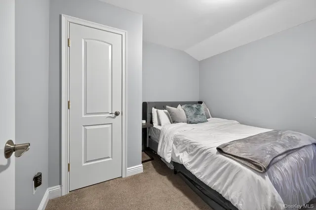 $4,200 | 10 Lee Gray Court, Glen Cove, NY 11542