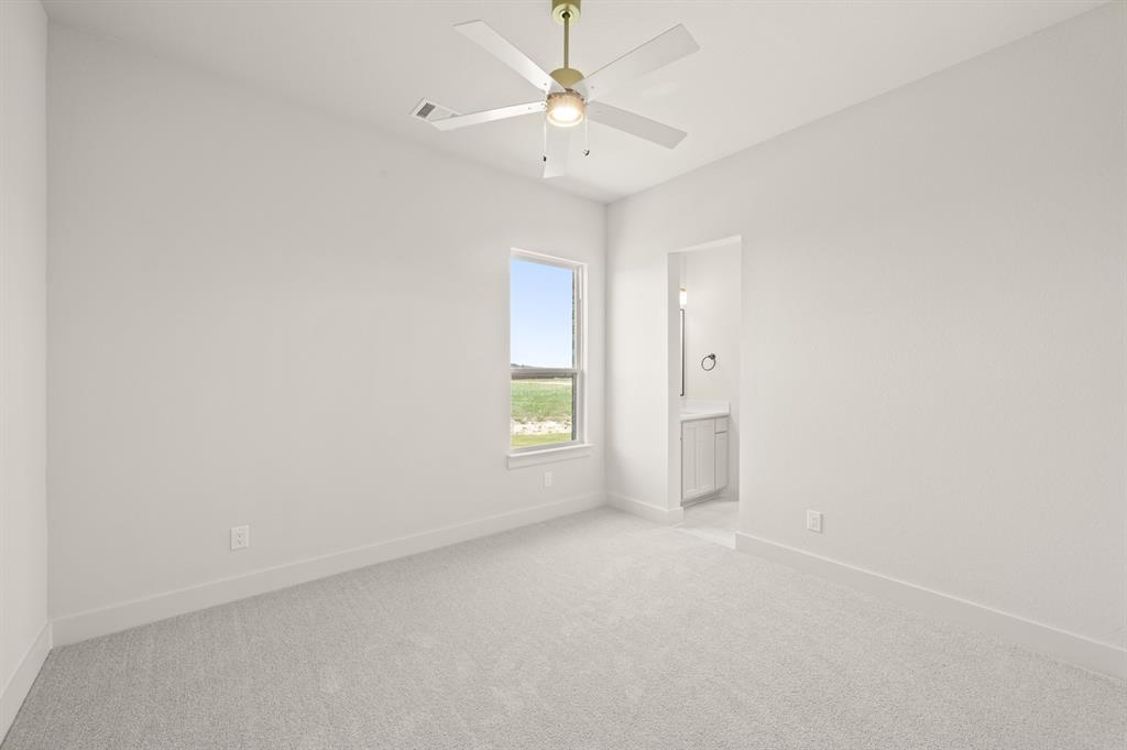 6451 Cedar Elm Road Midlothian, TX 76065 - Photo 25 of 39 6451 Cedar Elm- bedroom-9012