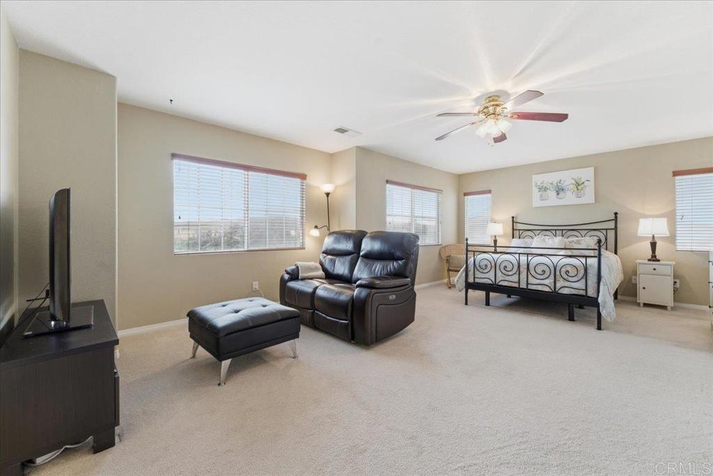 745 Helmsdale Road San Marcos, CA 92069 - Photo 26 of 38