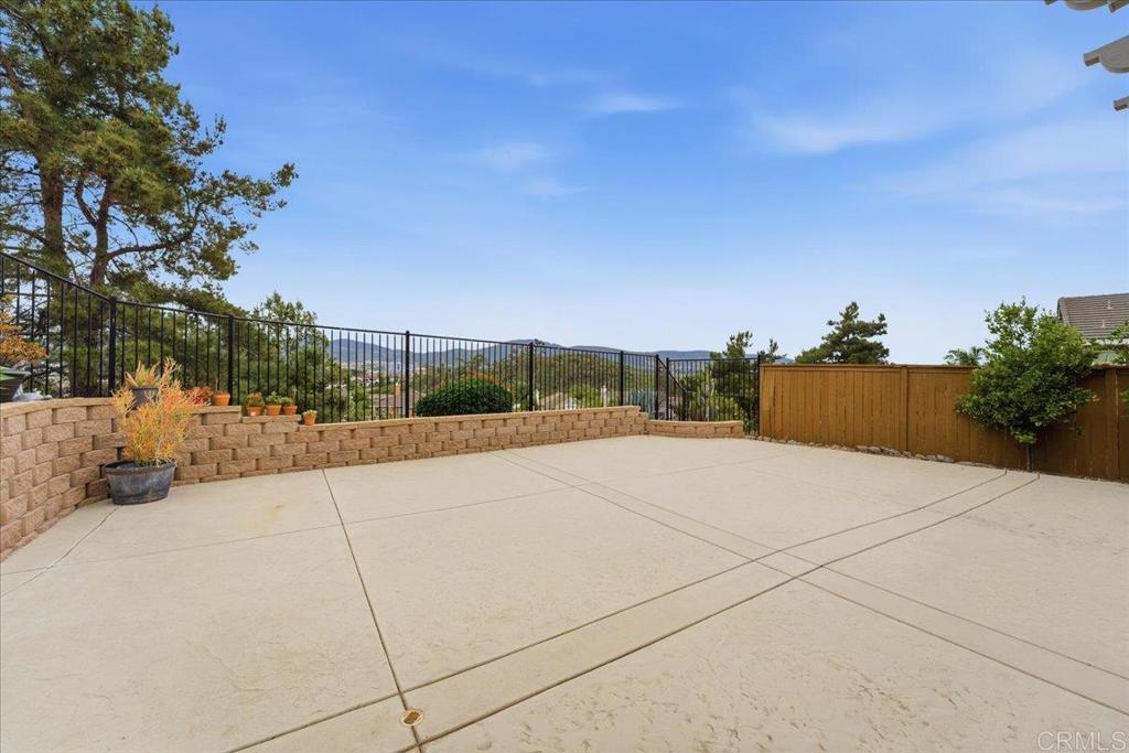 745 Helmsdale Road San Marcos, CA 92069 - Photo 37 of 38