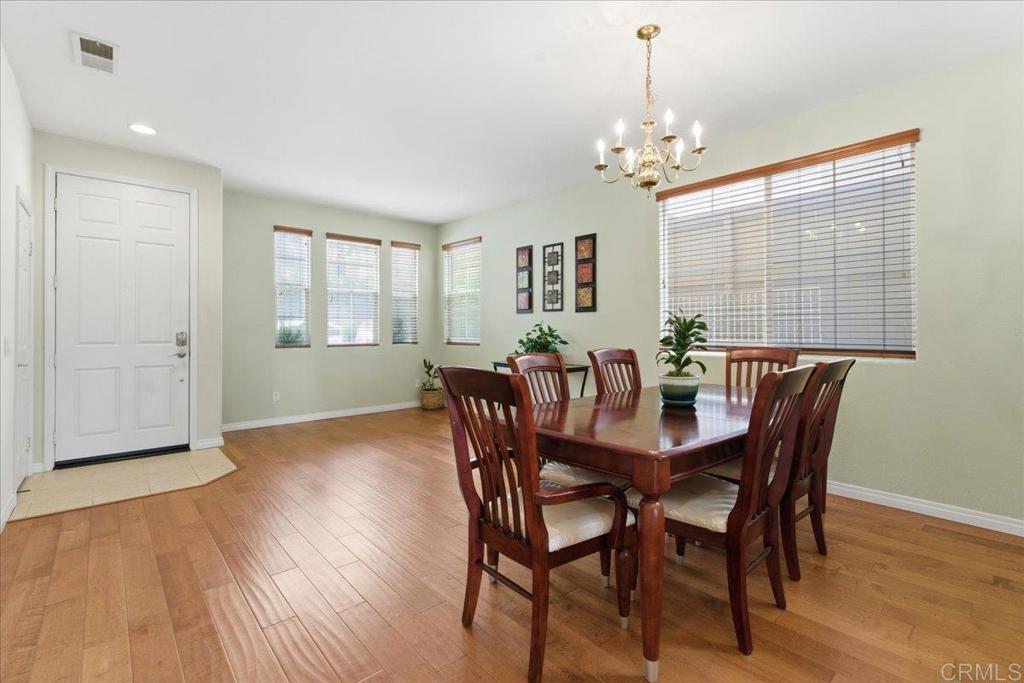 745 Helmsdale Road San Marcos, CA 92069 - Photo 5 of 38