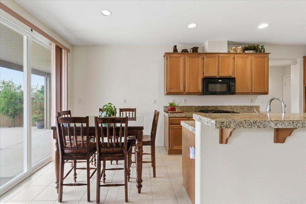 745 Helmsdale Road San Marcos, CA 92069 - Photo 9 of 38