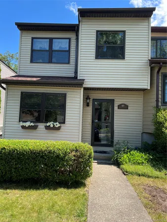 $335,000 | 107 Sterling Place, Unit 107, Highland, NY 12528