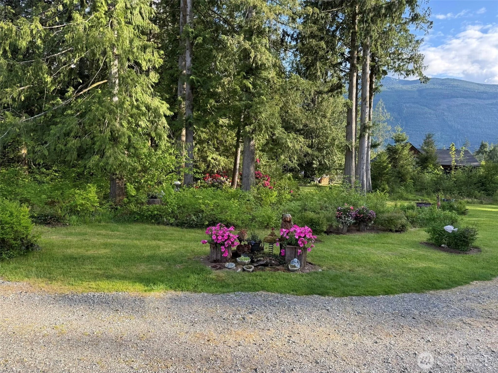 8189 Memory Lane Concrete, WA 98237 - Photo 38 of 40