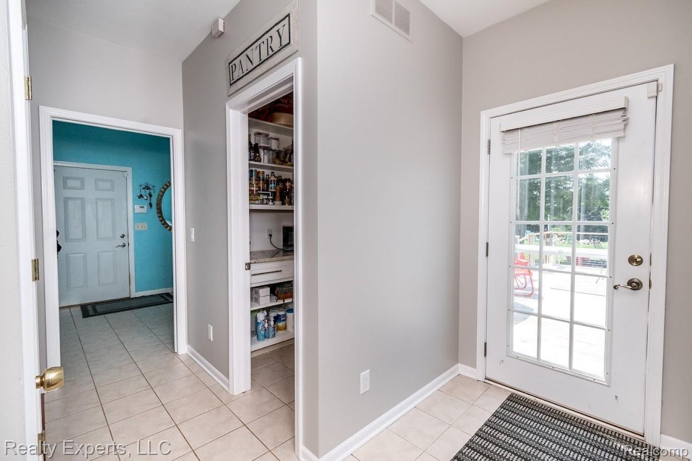 12836 Roepke Road Gregory, MI 48137 - Photo 12 of 37 11 back entry.jpg