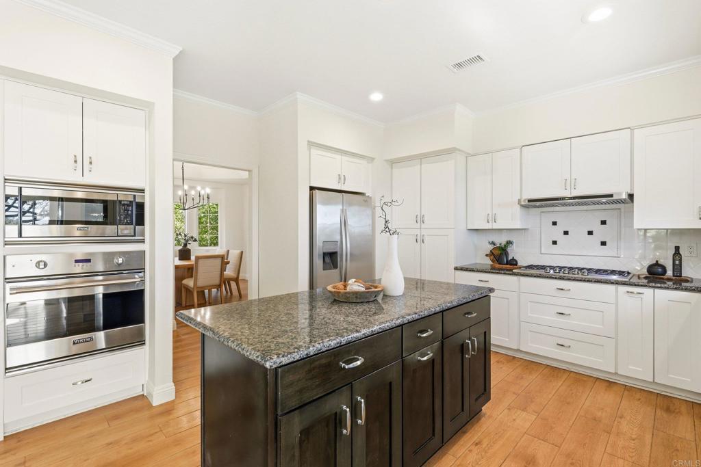 3044 Camino Del Rancho Encinitas, CA 92024 - Photo 13 of 65 Gallery Image 13