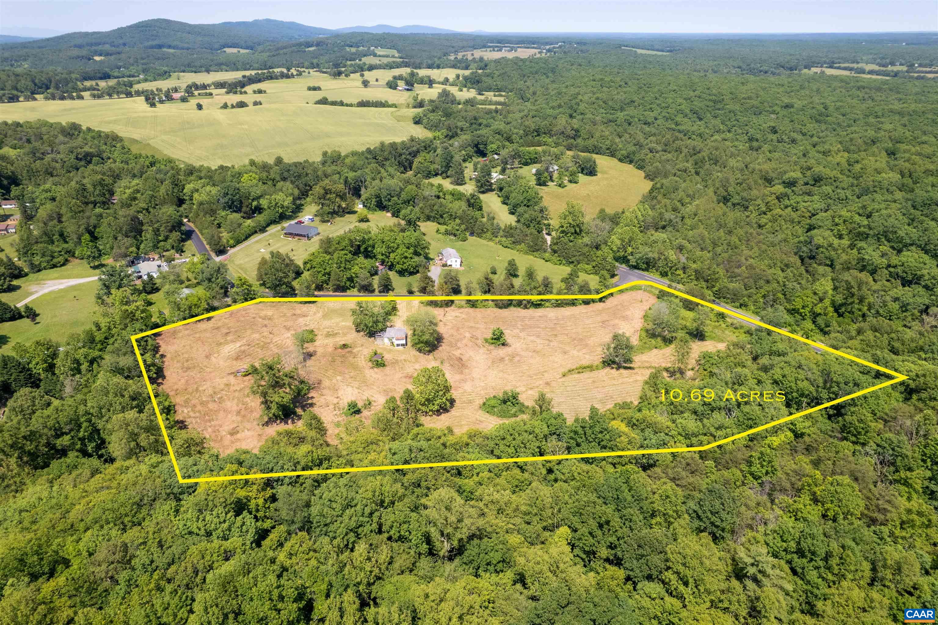 1467 Harris Creek Road Charlottesville, VA 22902 - Photo 2 of 41