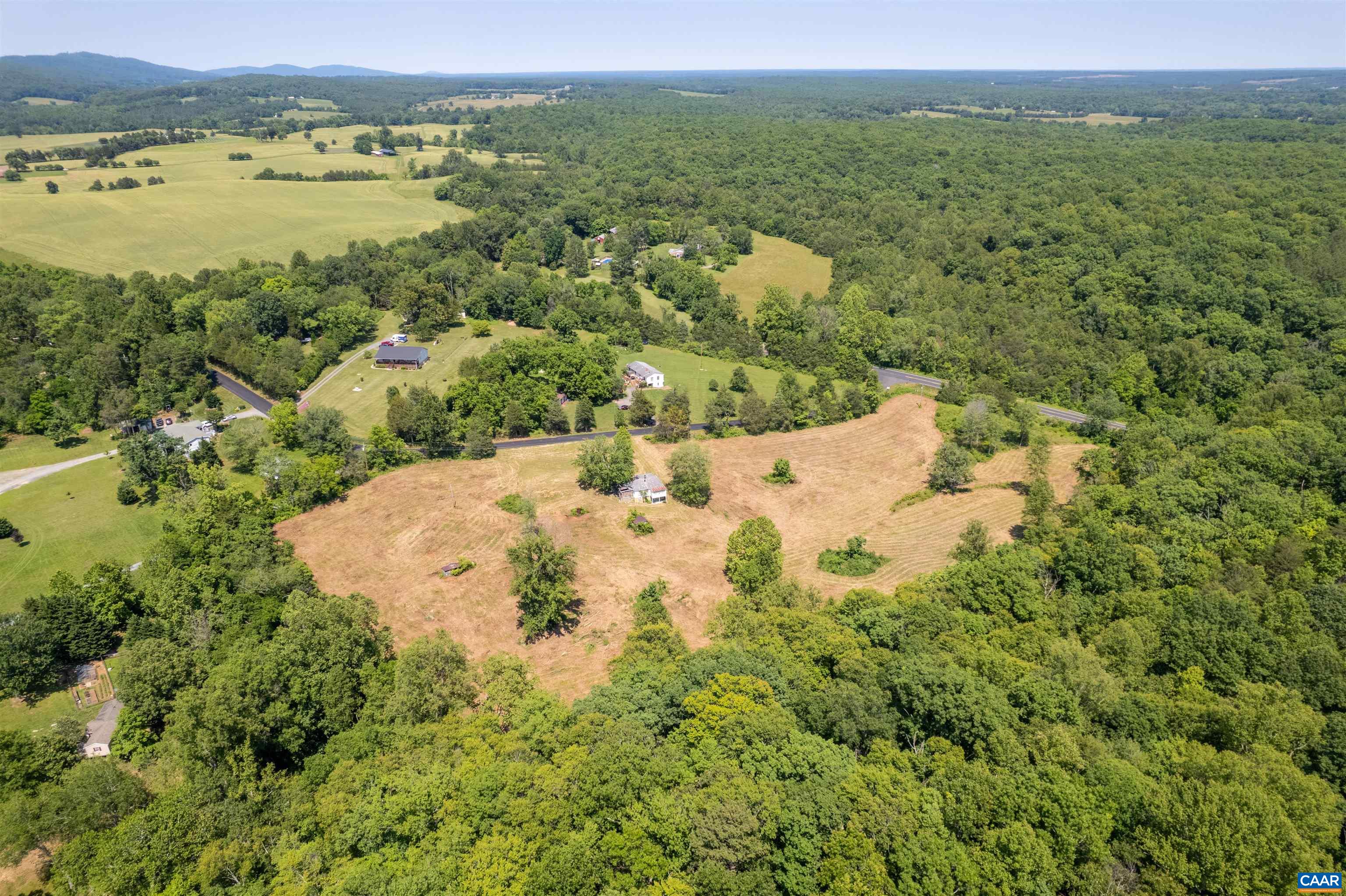 1467 Harris Creek Road Charlottesville, VA 22902 - Photo 10 of 41