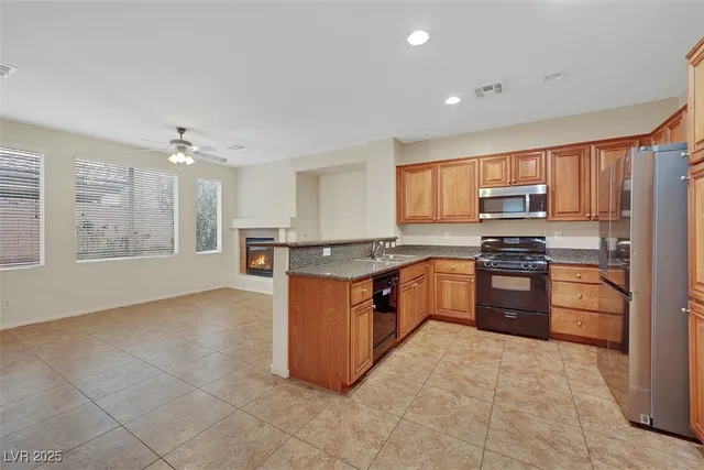 $2,150 | 6125 Sugartree Avenue, Las Vegas, NV 89141