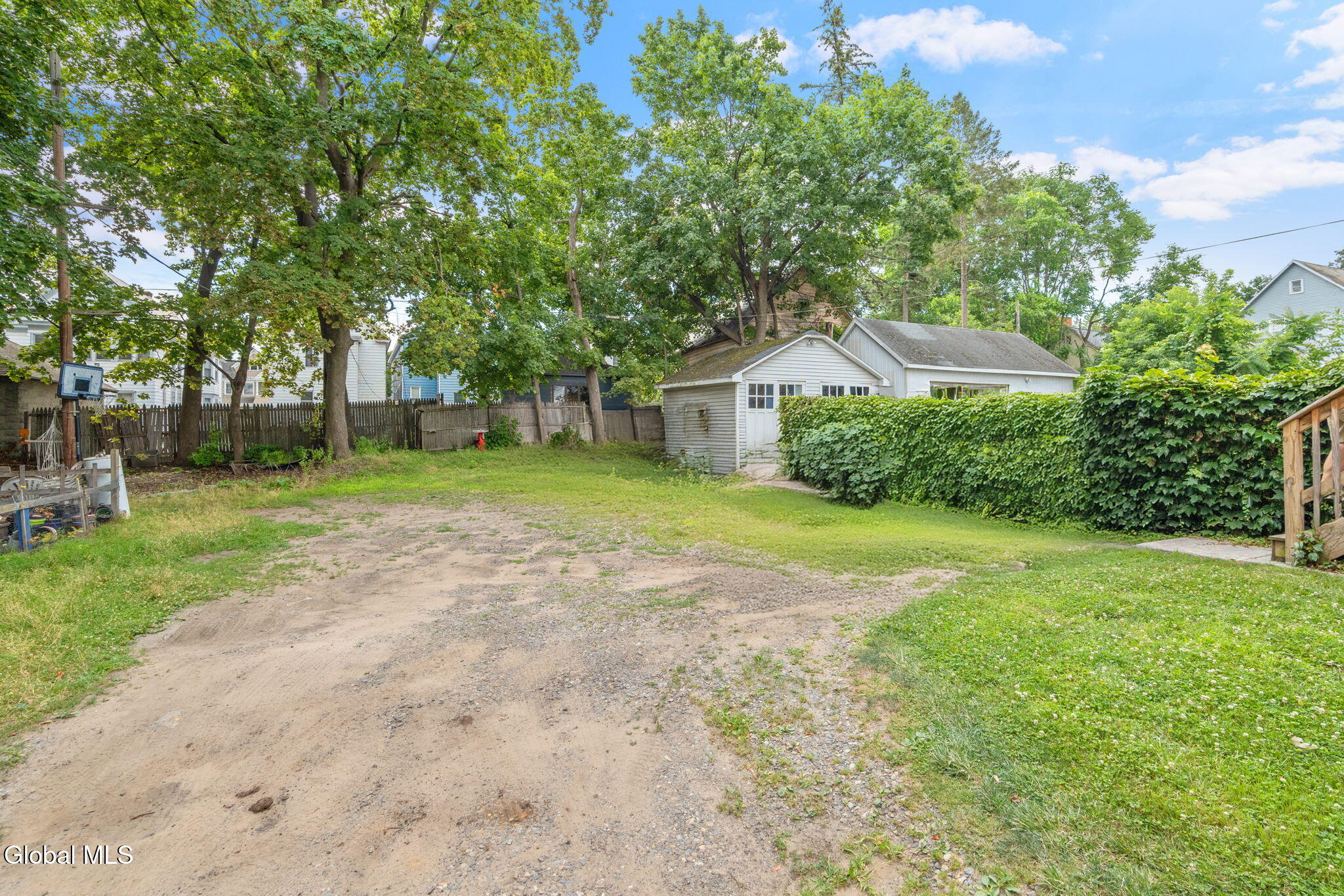 944 Park Avenue Schenectady, NY 12308 - Photo 11 of 12 20-944ParkAve_20