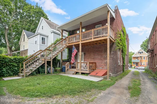 $325,000 | 944 Park Avenue, Schenectady, NY 12308