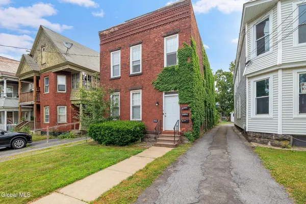 $325,000 | 944 Park Avenue, Schenectady, NY 12308