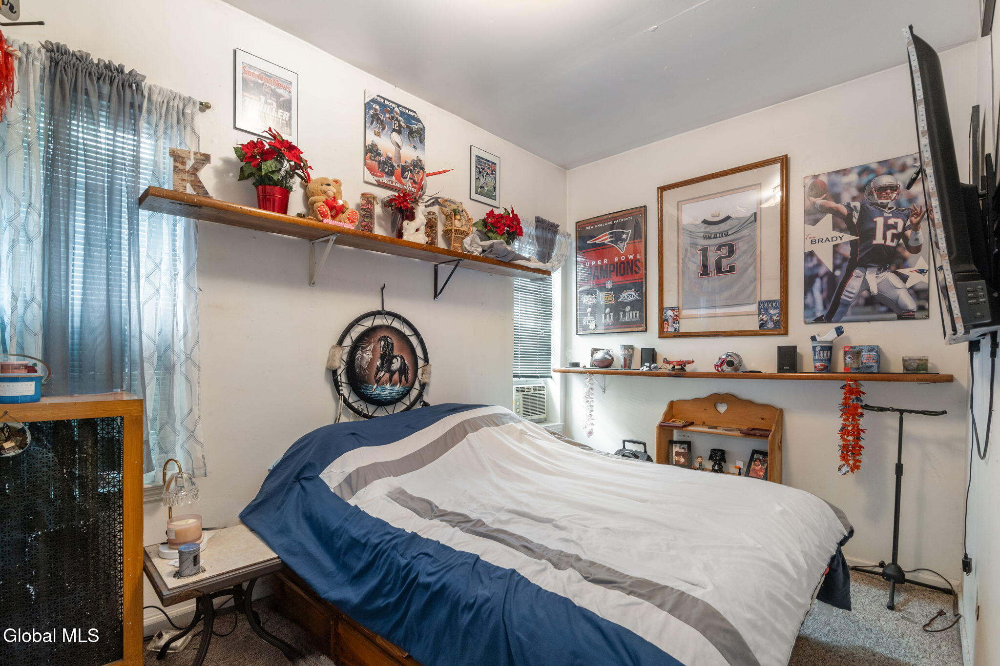 944 Park Avenue Schenectady, NY 12308 - Photo 3 of 12 11-944ParkAve_11