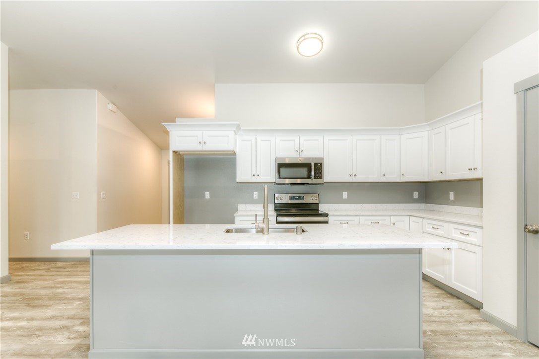 8426 183rd Avenue Southwest, Unit 3 Rochester, WA 98579 - Photo 9 of 30