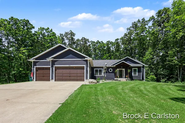 $739,900 | 1294 Tall Tree Lane, Muskegon, MI 49445