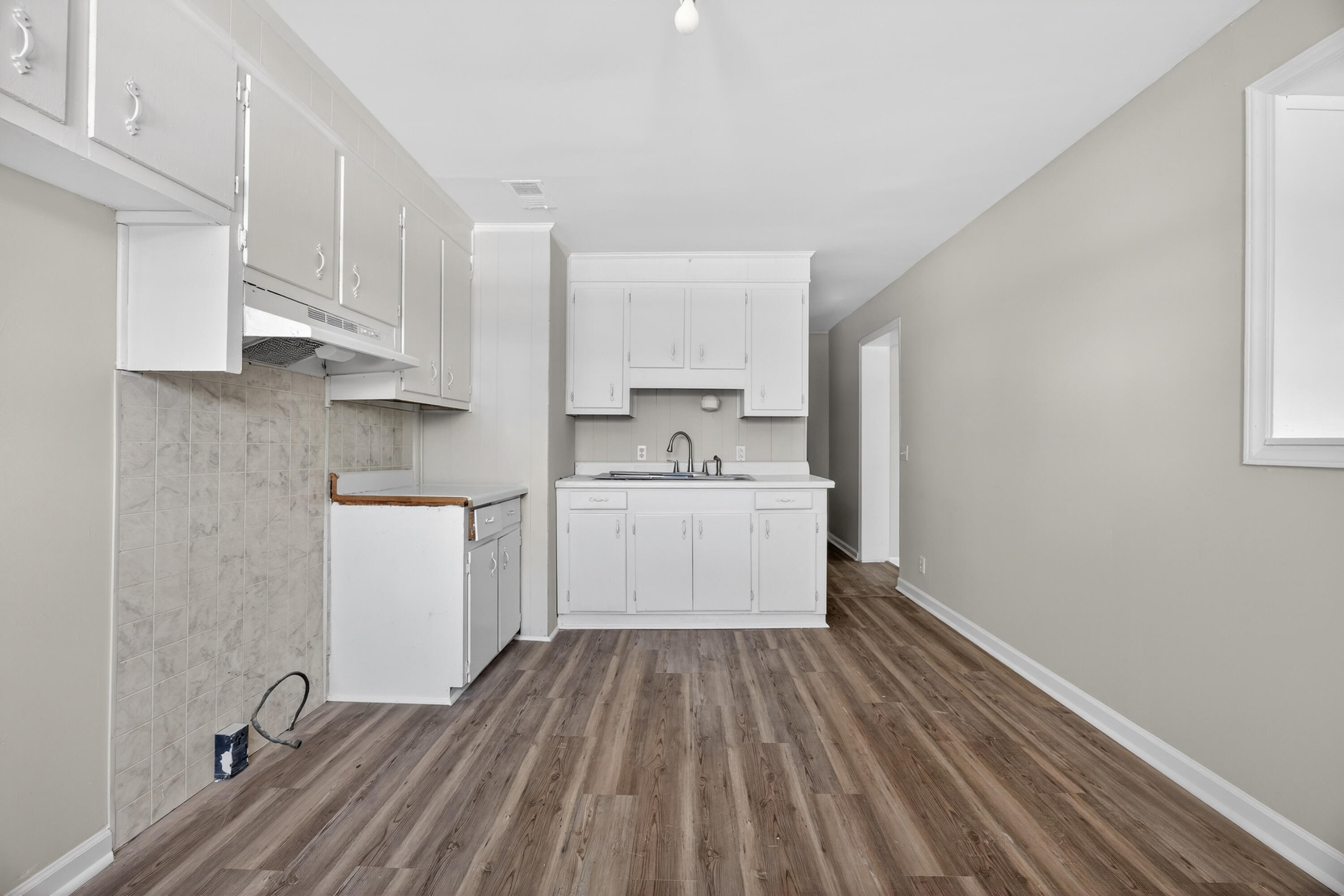 573 Race Track Road Elloree, SC 29047 - Photo 11 of 16 20_hdr mls (13 of 25)