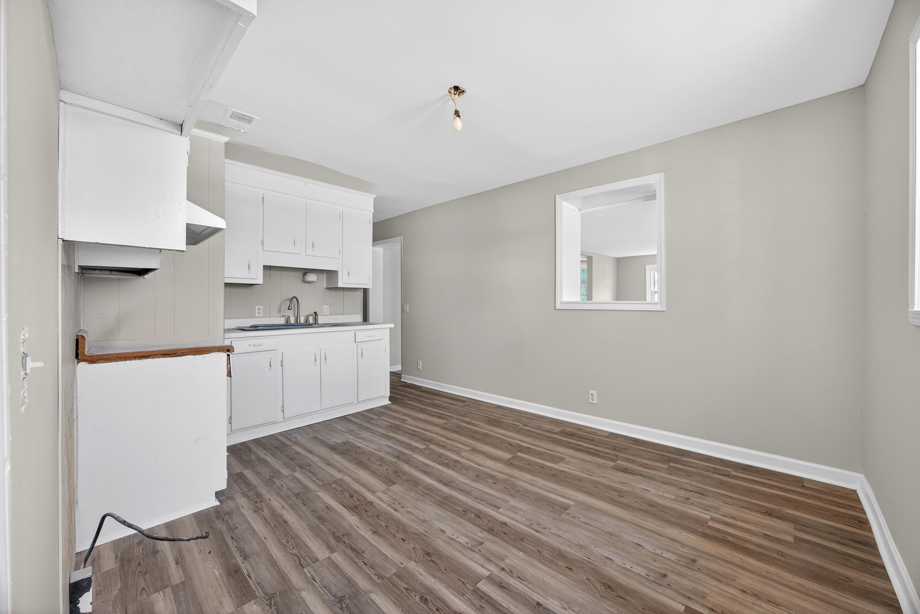 573 Race Track Road Elloree, SC 29047 - Photo 10 of 16 17_hdr mls (10 of 25)