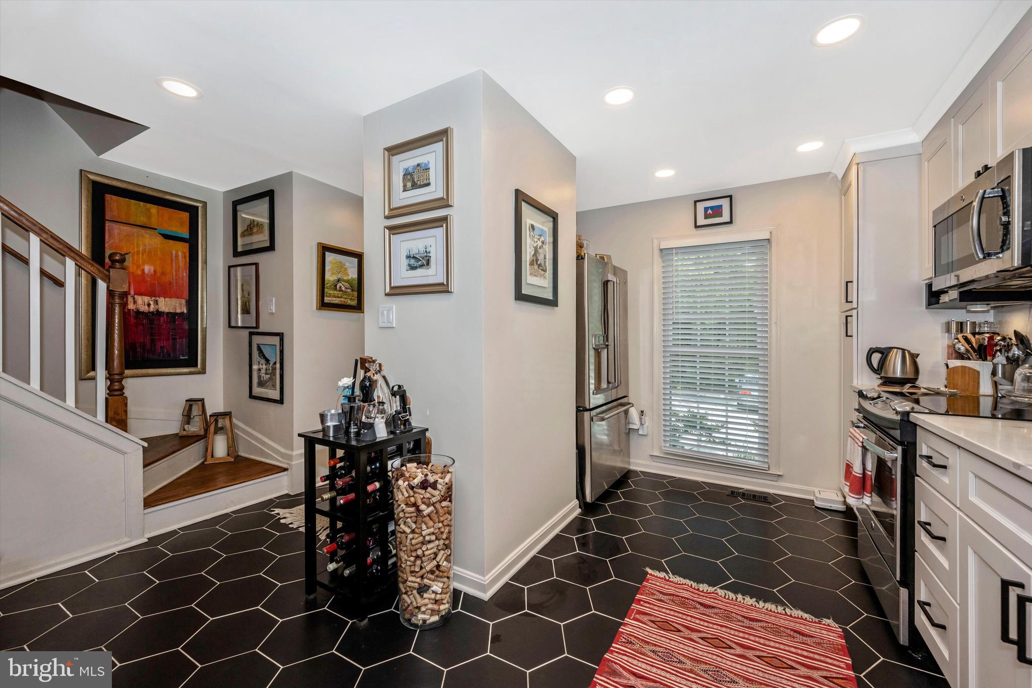 6402 Montrose Road Rockville, MD 20852 - Photo 19 of 45