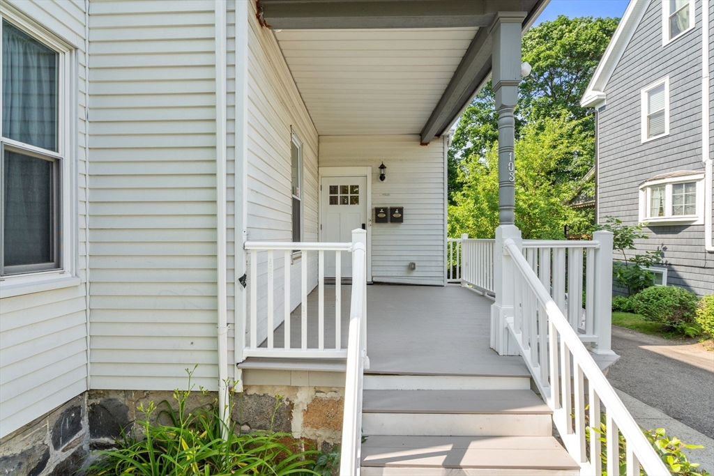 103 Belgrade Avenue, Unit 2 Boston, MA 02131 - Photo 16 of 24 a view of entryway