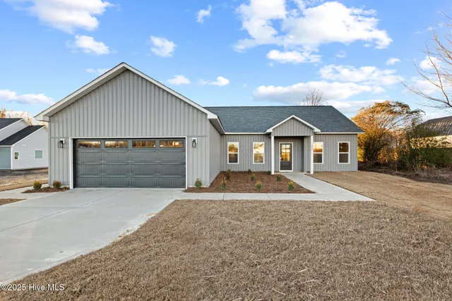 $305,000 | 297 Haywood Drive, Richlands, NC 28574