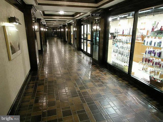 5225 Pooks Hill Road, Unit 1717N Bethesda, MD 20814 - Photo 19 of 23 Community