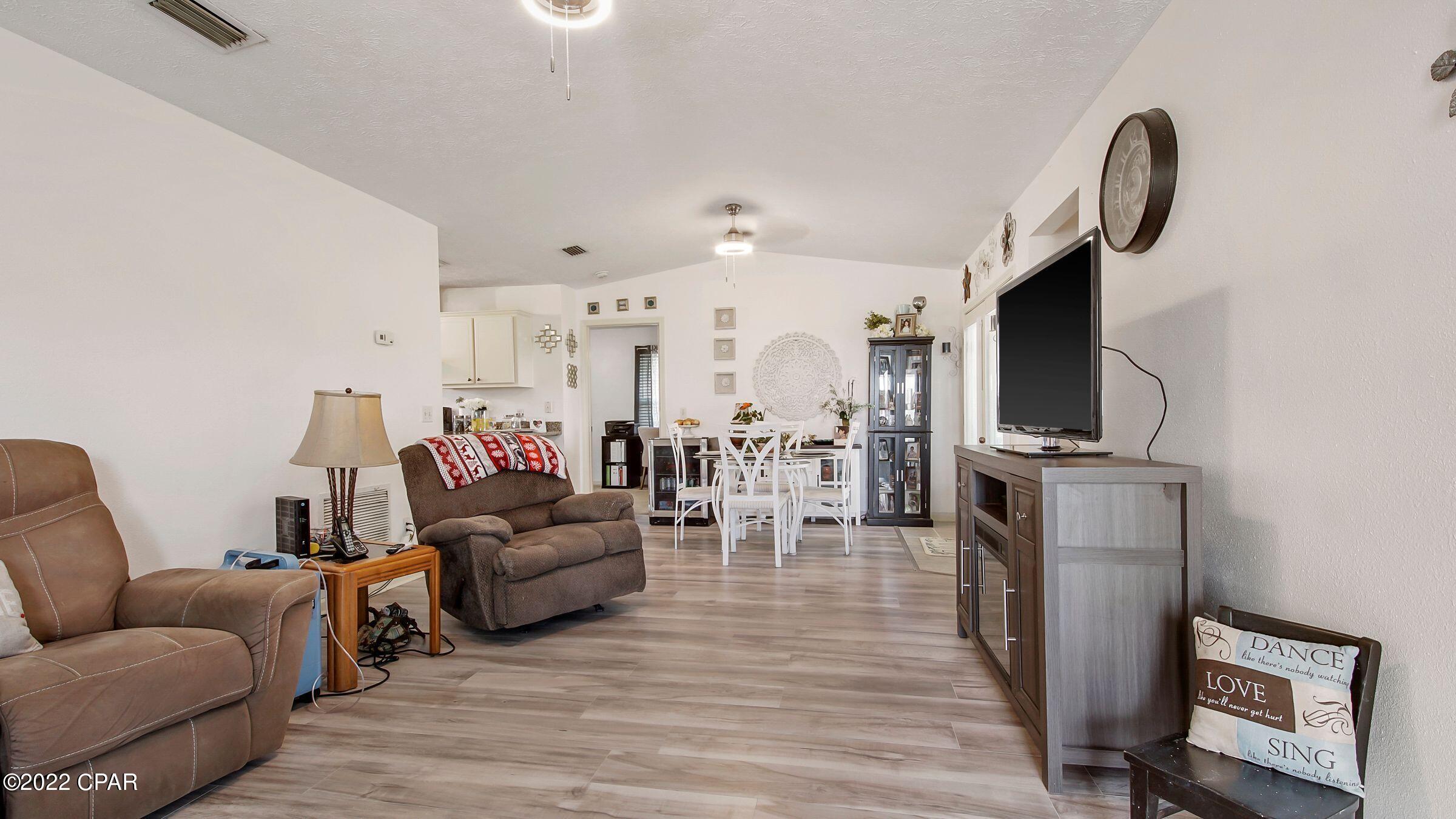 3308 Game Farm Road Panama City, FL 32405 - Photo 4 of 21 Gallery Image 4