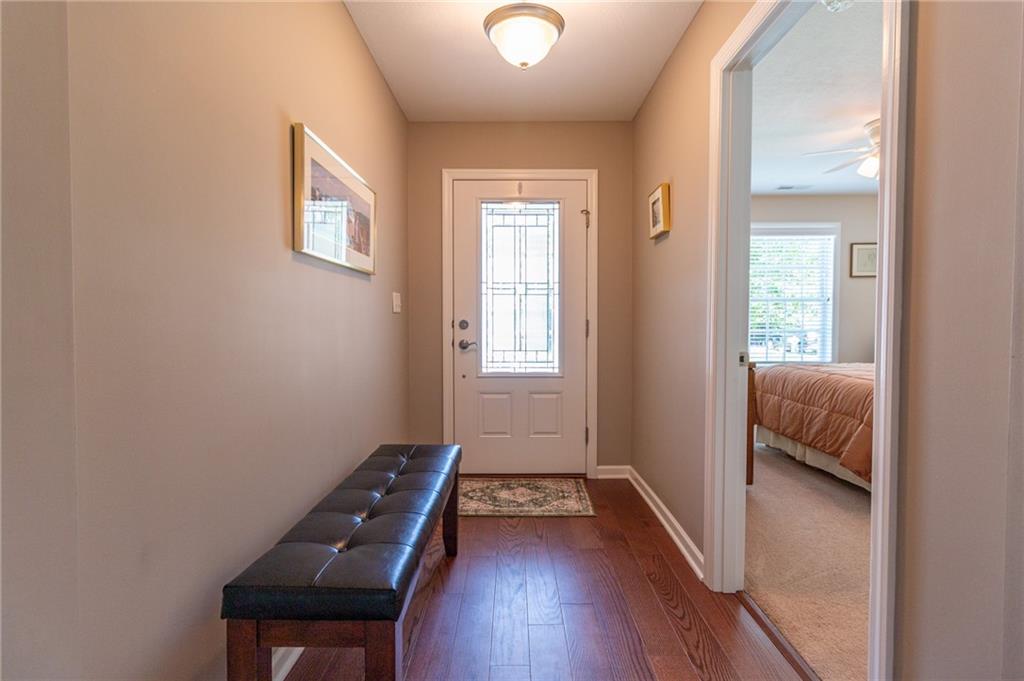 425 Chestnut Lane Apollo, PA 15613 - Photo 4 of 48 a room with bed and a window