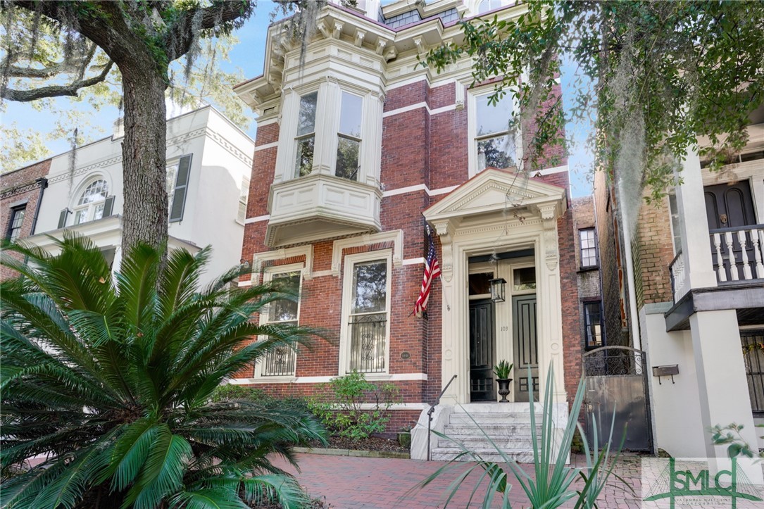 103 East Jones Street, Unit 6 Savannah, GA 31401 - Photo 1 of 21