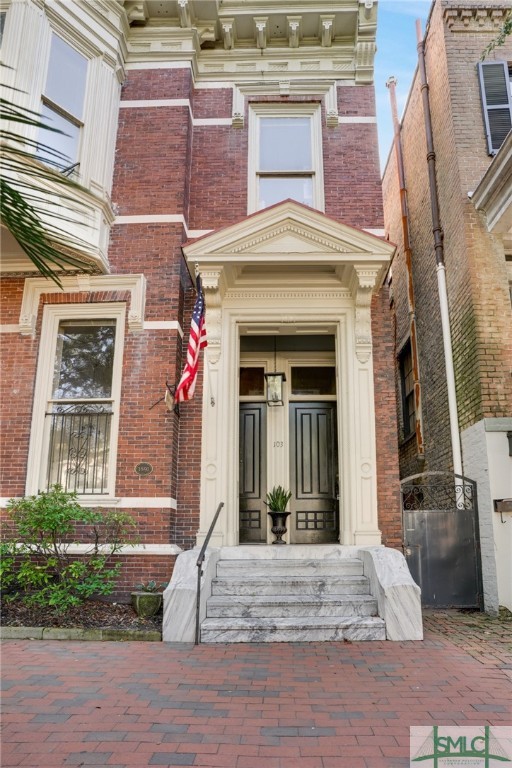 103 East Jones Street, Unit 6 Savannah, GA 31401 - Photo 2 of 21