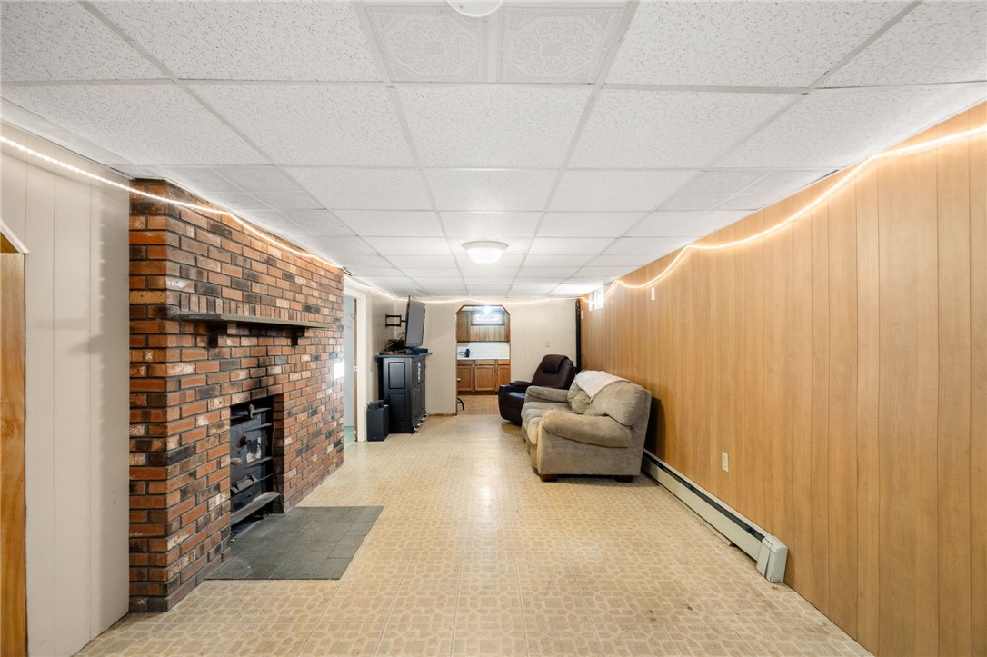 6 Doreen Drive Westerly, RI 02891 - Photo 33 of 44