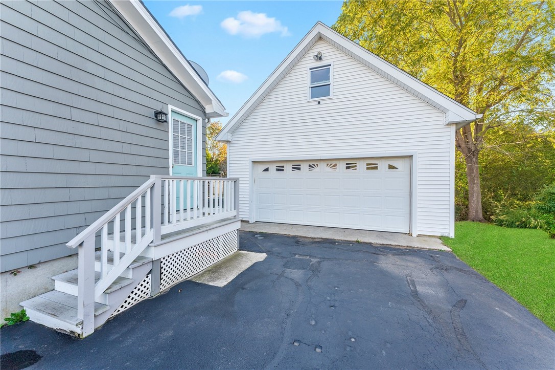 6 Doreen Drive Westerly, RI 02891 - Photo 5 of 44