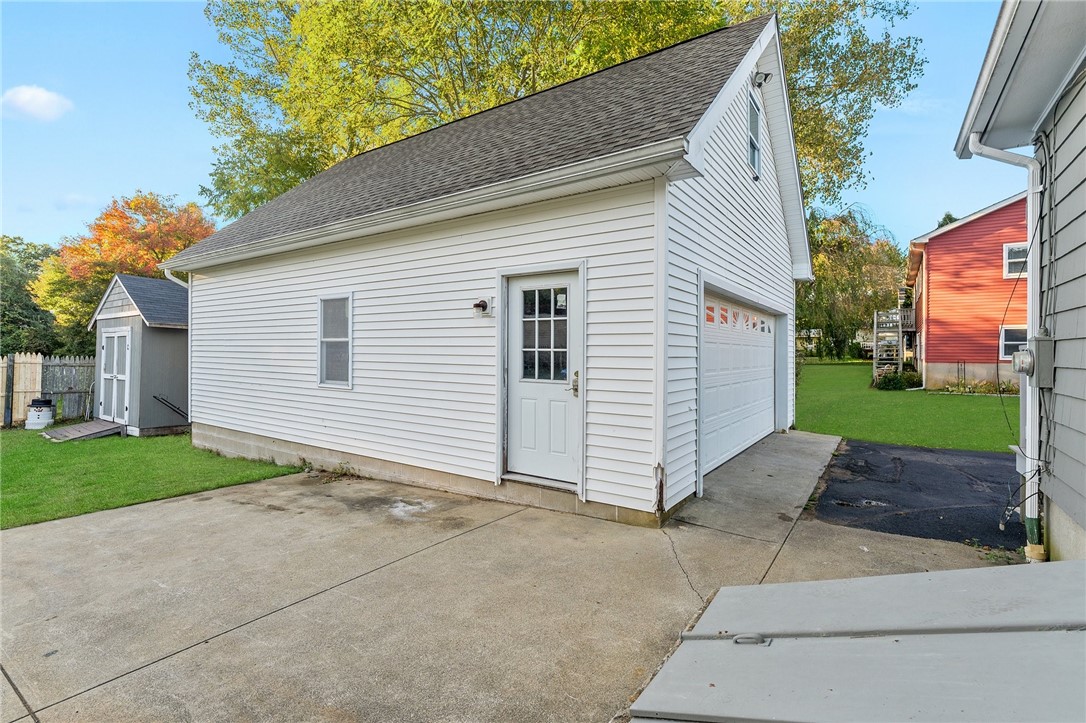 6 Doreen Drive Westerly, RI 02891 - Photo 10 of 44