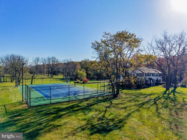 a view of a lake from a yard