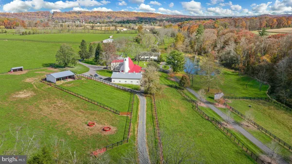 a view of a house with a big yard