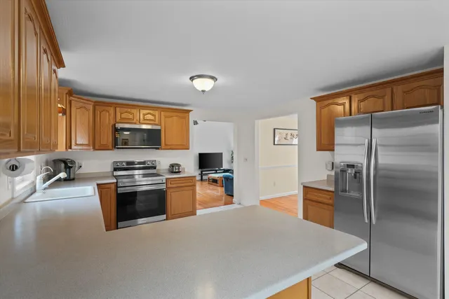 $779,900 | 1 Ballard Lane, Salem, NH 03079