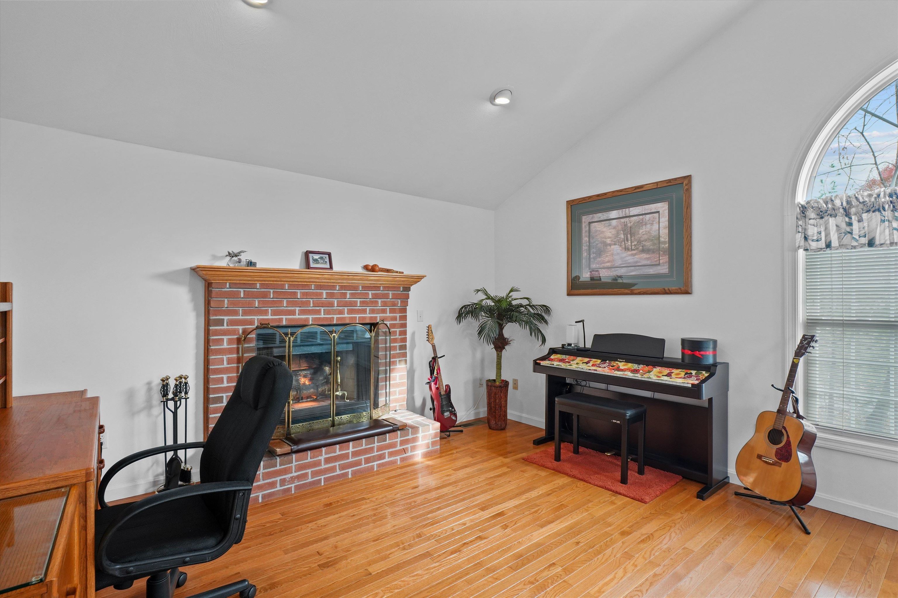 1 Ballard Lane Salem, NH 03079 - Photo 22 of 40