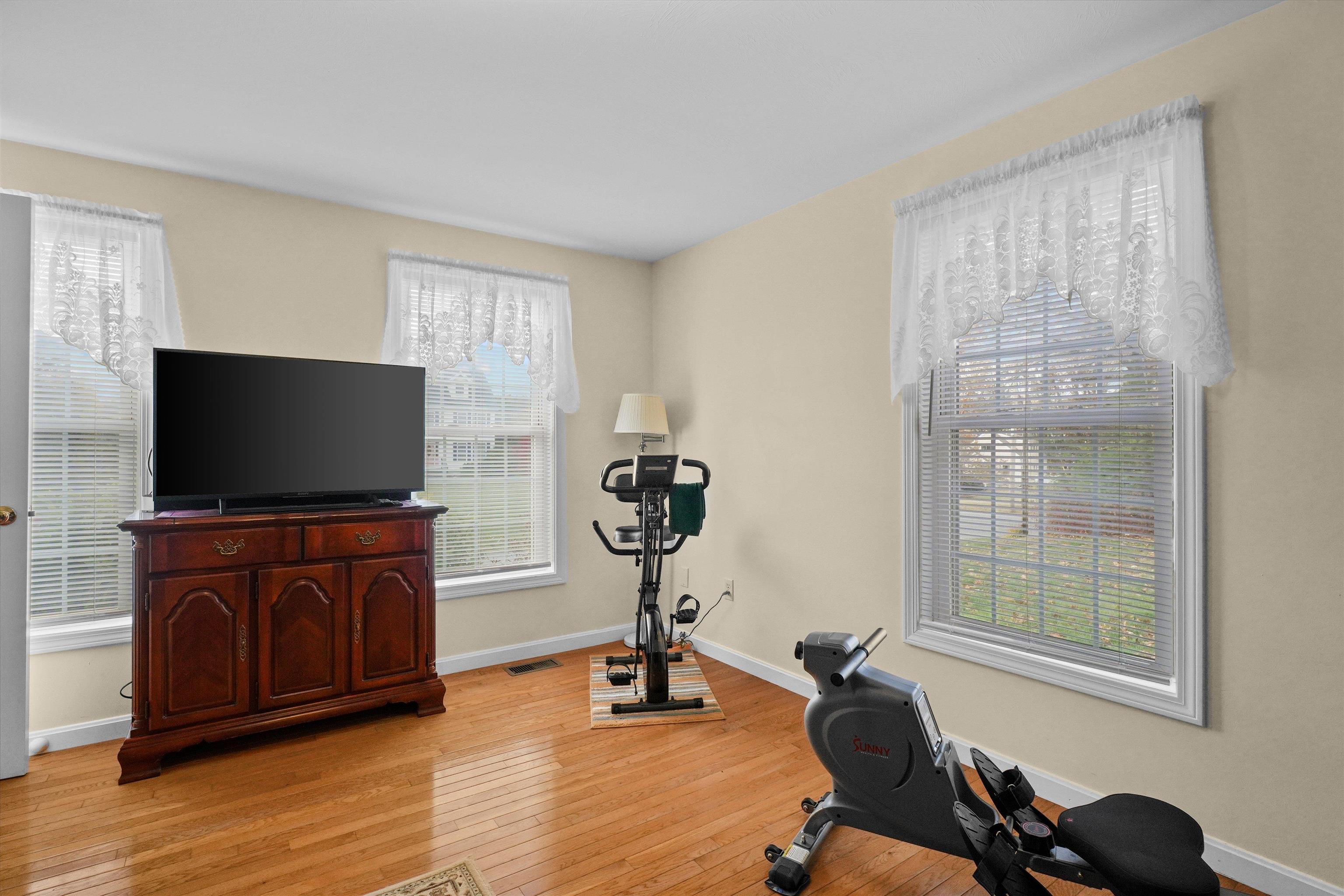 1 Ballard Lane Salem, NH 03079 - Photo 29 of 40