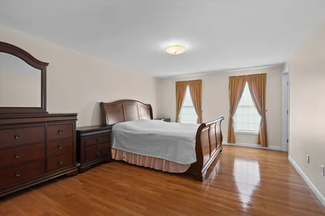 $779,900 | 1 Ballard Lane, Salem, NH 03079