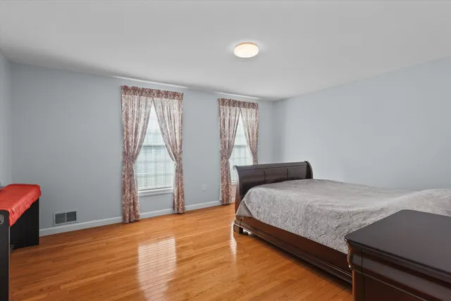 $779,900 | 1 Ballard Lane, Salem, NH 03079