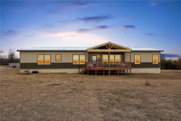 $395,000 | 105 Cr 4025 Road, Lott, TX 76656