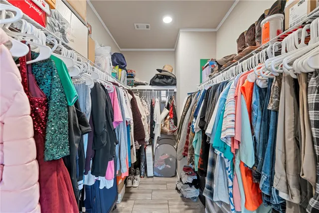 $395,000 | 105 Cr 4025 Road, Lott, TX 76656