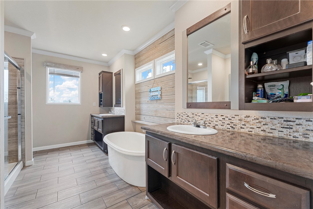 105 Cr 4025 Road Lott, TX 76656 - Photo 22 of 40