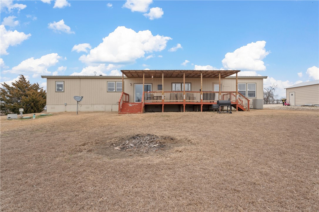 105 Cr 4025 Road Lott, TX 76656 - Photo 27 of 40
